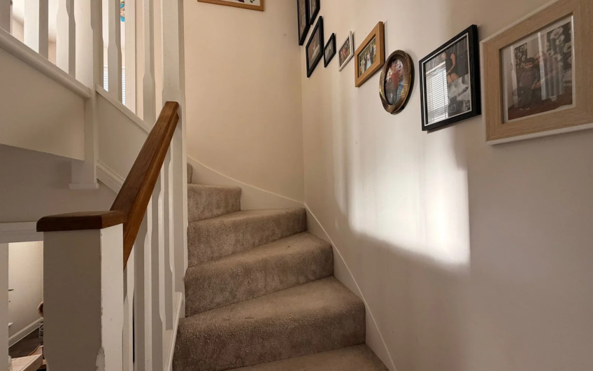 4-Bedrooms house Available for Rent in Dunstable LU5!!!