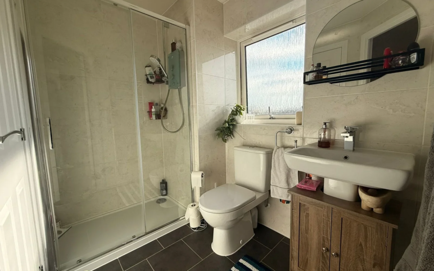 4-Bedrooms house Available for Rent in Dunstable LU5!!!
