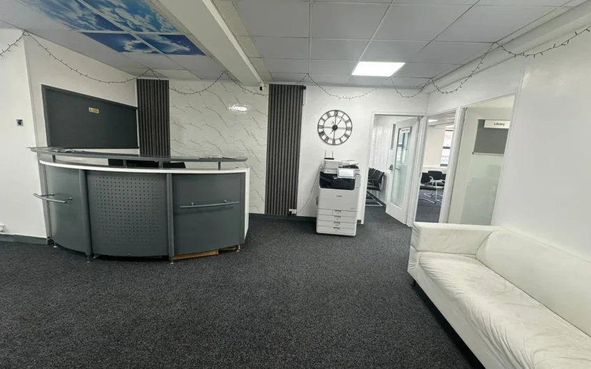 Modern Fully Furnished Office Space Available in Luton LU1!!!