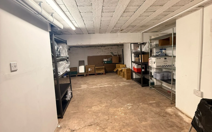 Available Commercial Opportunity – A3/A5 Licensed (Ideal for restaurateurs) Unit in Central Dunstable LU6!!!