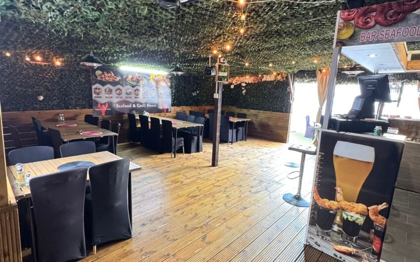 Excellent Opportunity, Available a premium Restaurant in Marsh Road, Luton, LU3!!!