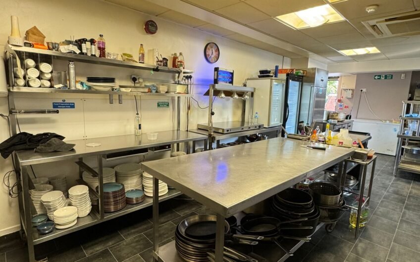 Excellent Opportunity, Available a premium Restaurant in Marsh Road, Luton, LU3!!!
