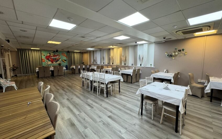 Excellent Opportunity, Available a premium Restaurant in Marsh Road, Luton, LU3!!!