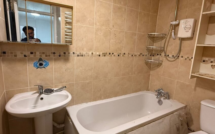 Available 2 Bedroom Flat situated in the heart of Luton Downs Road LU1!!!
