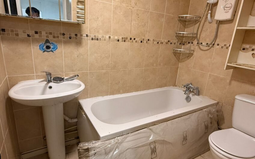 Available 2 Bedroom Flat situated in the heart of Luton Downs Road LU1!!!