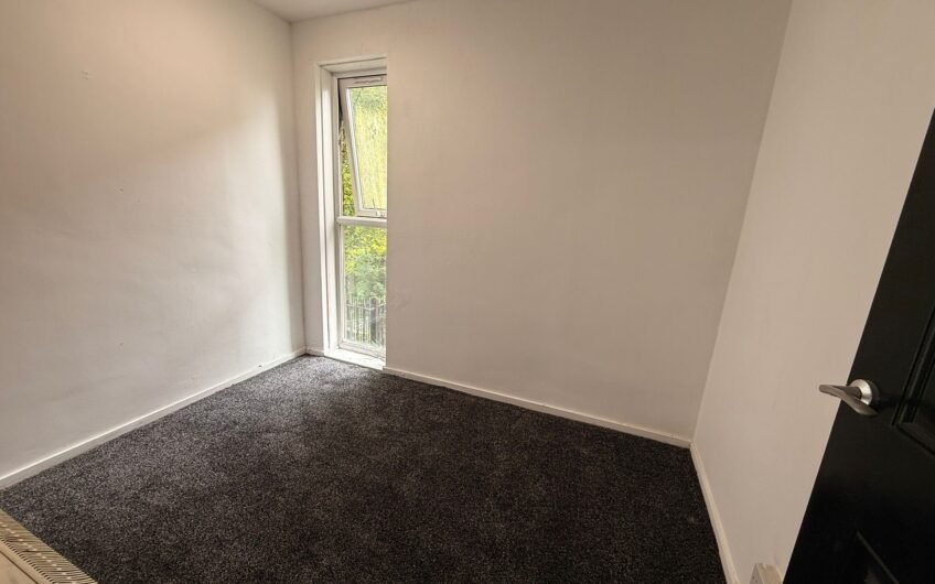 Available 2 Bedroom Flat situated in the heart of Luton Downs Road LU1!!!
