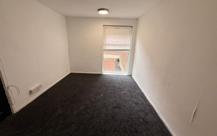Available 2 Bedroom Flat situated in the heart of Luton Downs Road LU1!!!