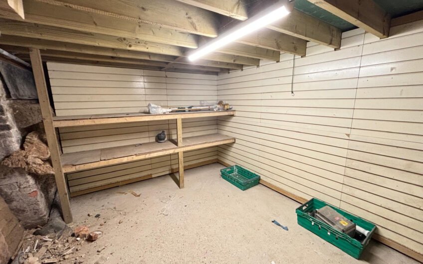 Commercial Space Available In Prime Location Near High Street North LU6!!!