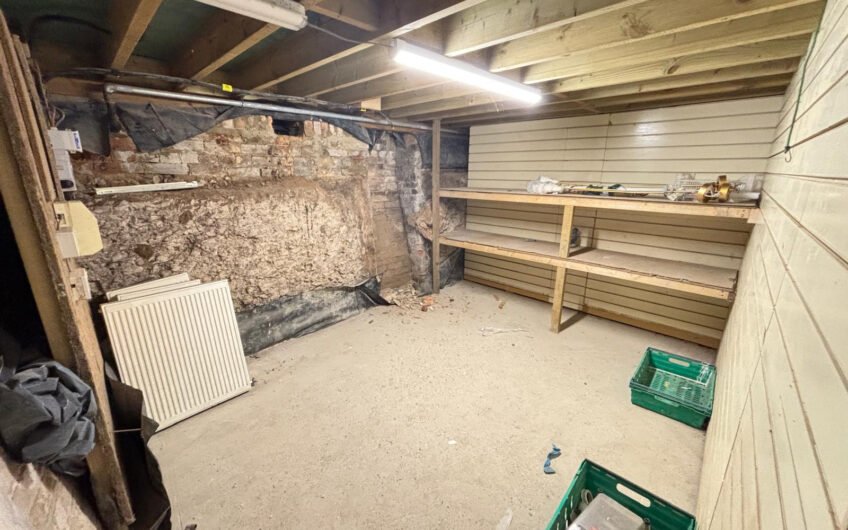 Commercial Space Available In Prime Location Near High Street North LU6!!!