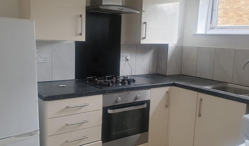 Spacious 2-Bedroom flat Available for Sale in Luton LU1!!!