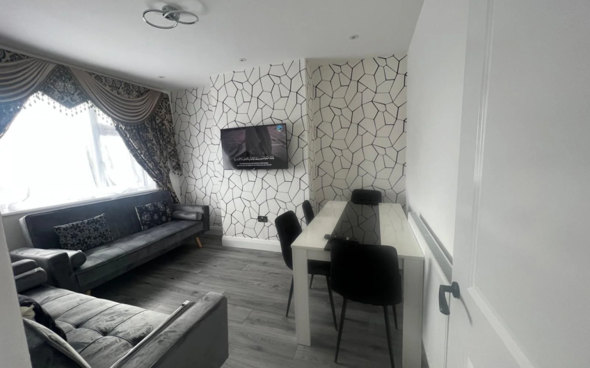 Specious Charming 2 Bedrooms Flat available for Rent in Luton, LU2!!!