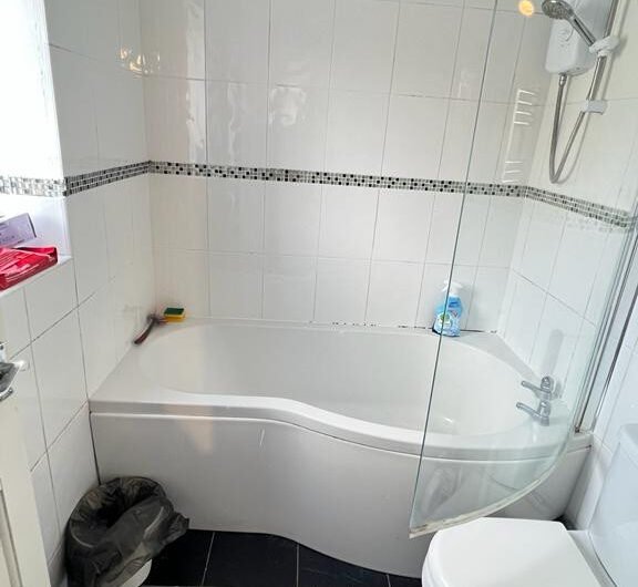 Available 1 Bedroom Charming Flat in Skua Close, Luton LU4!!!