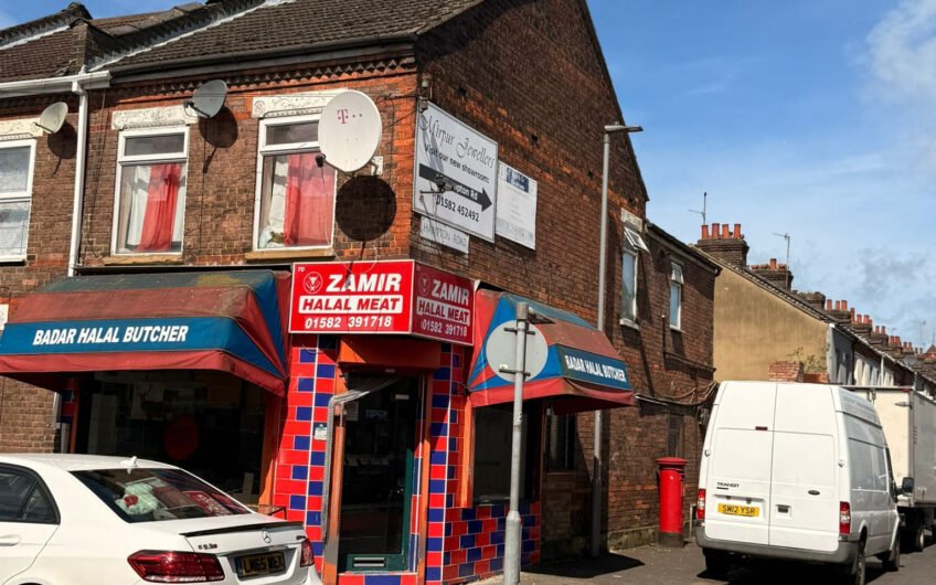 Available Fully Tenanted Semi-Commercial Freehold property with 1 Bedroom in LU4!!!