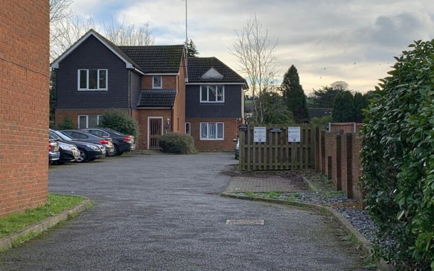 Available for rent 1 Spacious Bedroom Apartment in Luton LU4!!!