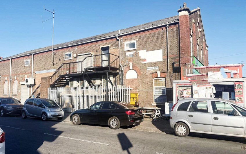 Available for rent, Studio Flat with Bathrooms in Luton, LU4!!!