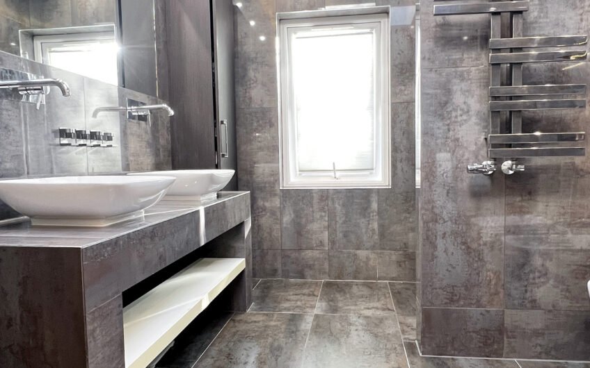 Luxurious 3-Bedroom Semi-Detached House with an Additional Garden Room – Fully Furnished in Heart of Luton LU4!!!