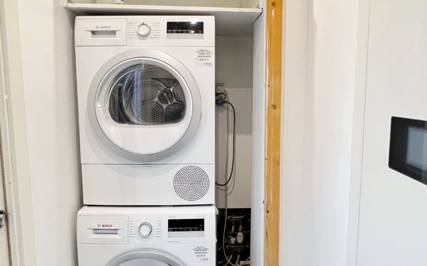 Luxurious 3-Bedroom Semi-Detached House with an Additional Garden Room – Fully Furnished in Heart of Luton LU4!!!