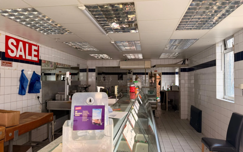 Available Butcher Shop + 1-Bedroom Flat for Rent in Ash Road, Luton LU4!!!