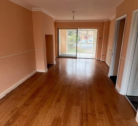 Available for rent, Beautiful 4-Bedroom Home in a Prime Location Luton LU4!!!