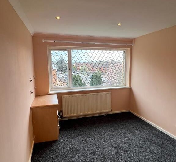 Available for rent, Beautiful 4-Bedroom Home in a Prime Location Luton LU4!!!