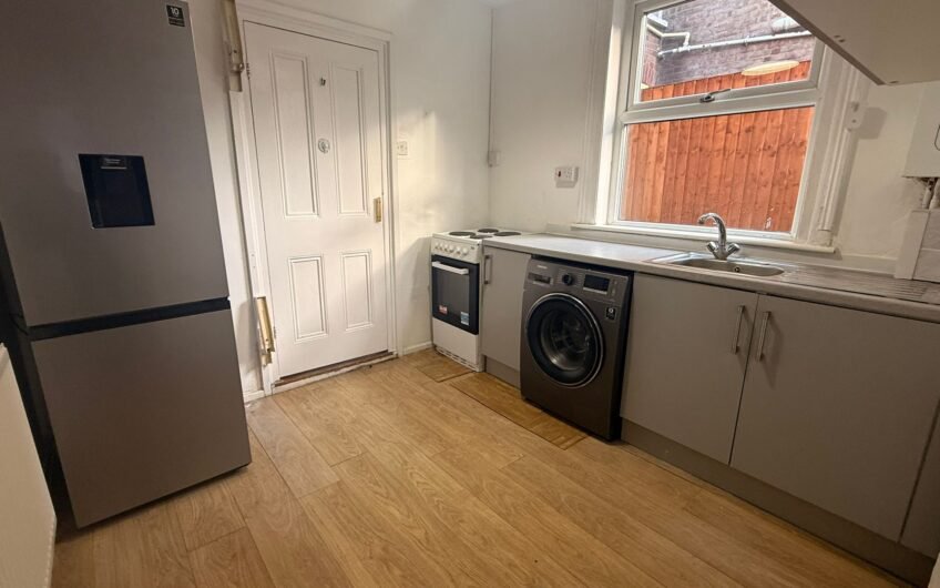 Available for rent, Beautiful 3-Bedroom Terraced House in Luton LU1!!!