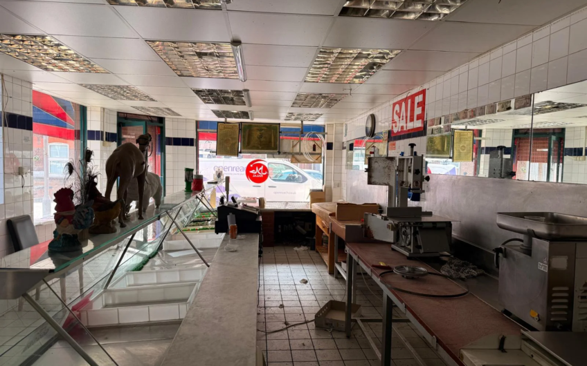 Available for rent a Butcher shop floor 500 sqft in Ash Road Luton LU4!!!