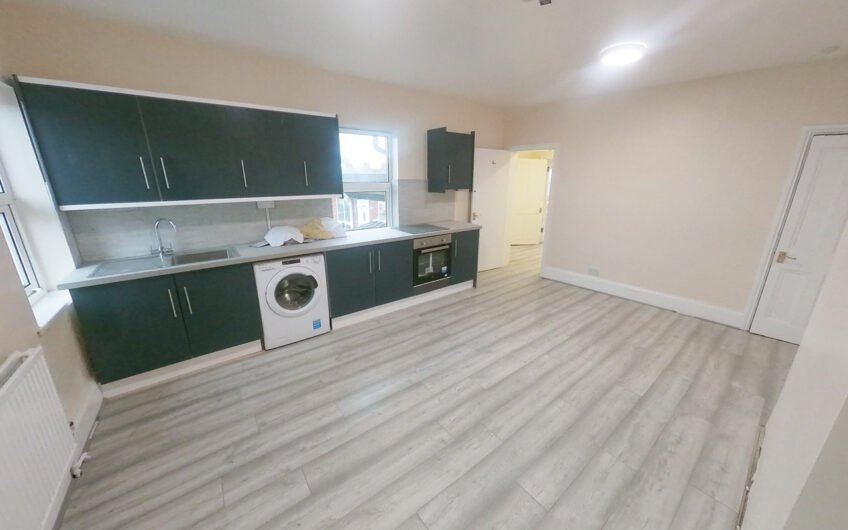 Stylish 2-Bedroom Modern Flat to Rent in Prime Dunstable, LU6!!!