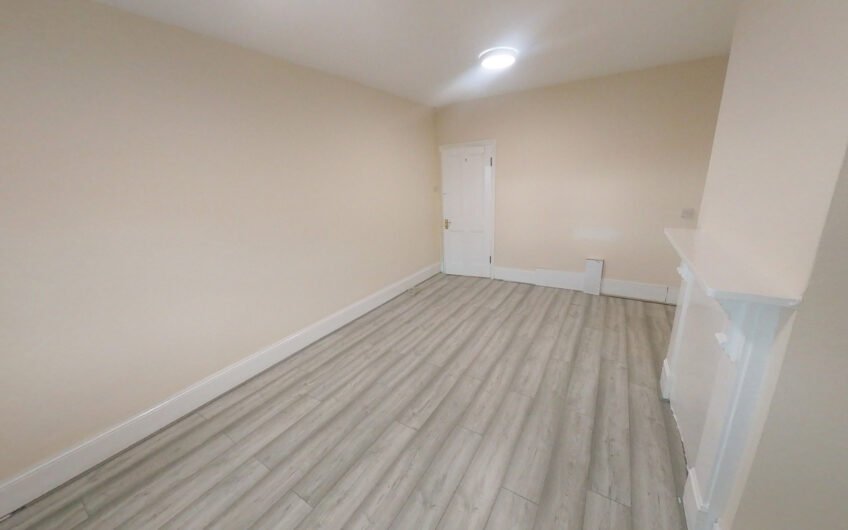 Available for rent modern 2-Bedrooms Flat in a Prime Luton Dunstable, LU6!!!