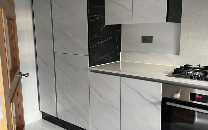 For Rent, Spacious 4-Bedroom Family Home with Garden & Parking in Houghton Regis LU5!!!