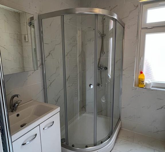 Stylish Newly Refurbished 4-Beds Flat for rent in the Heart of Dunstable LU6!!!