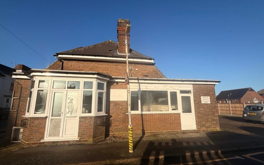 For Sales freehold HMO Investment Opportunity – Planning Pending for 8 En-Suite Rooms | Dunstable LU6!!!