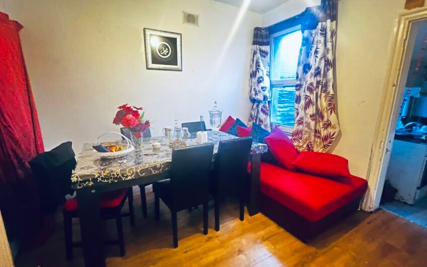 For Sale Ideal Starter Home, 2 Bedrooms, 2 Receptions, Garden & Double Glazing in Luton LU3!!!