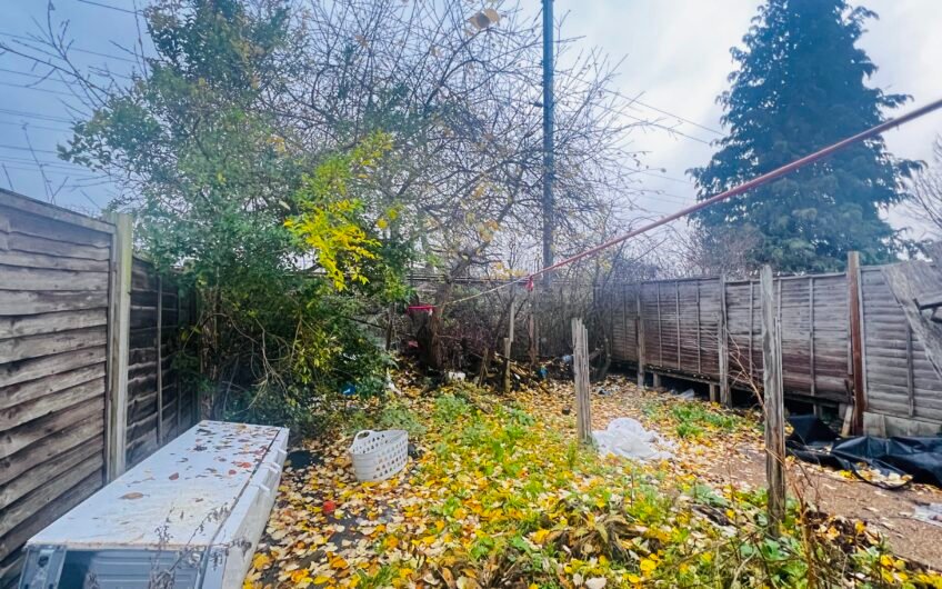 For Sale Ideal Starter Home, 2 Bedrooms, 2 Receptions, Garden & Double Glazing in Luton LU3!!!