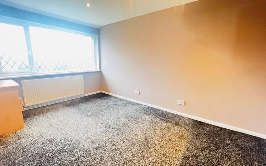 Available for rent, Spacious & Stylish 4-Bedrooms terraced house in a Prime Location Luton LU4!!!