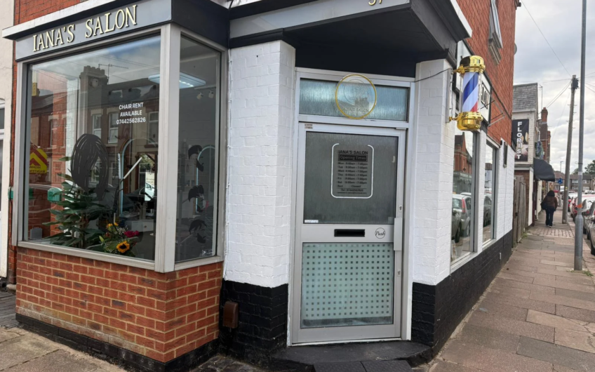 High-Visibility Corner Shop for Rent, Perfect for Any Business in Northampton NN4!!