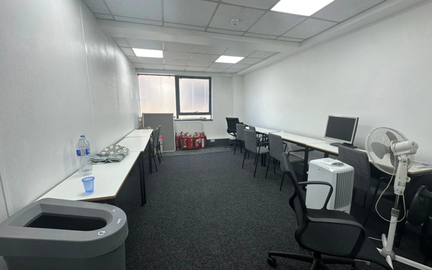 Fully Furnished Office Suite Now Available for Rent in Henlow Suite, LU1!!!