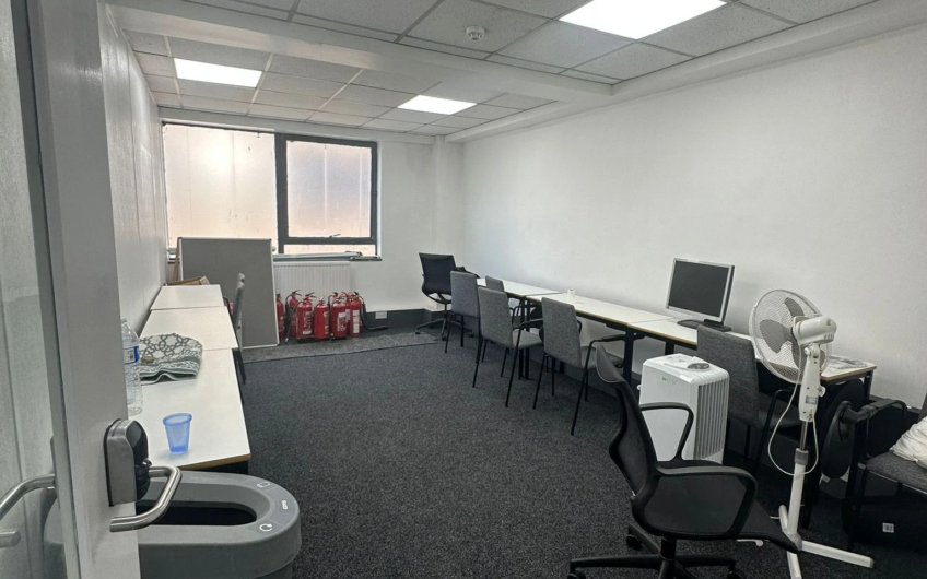 Fully Furnished Office Suite Now Available for Rent in Henlow Suite, LU1!!!