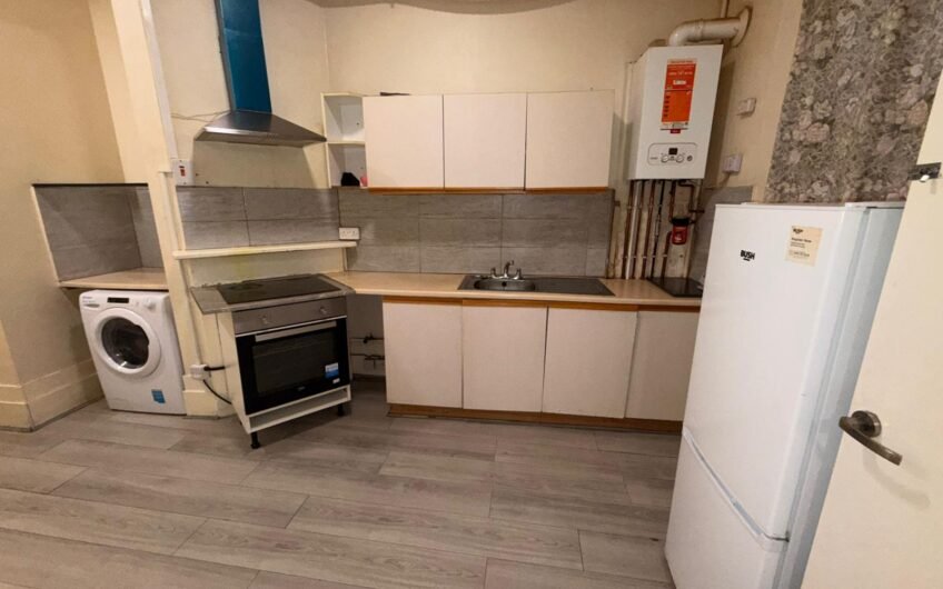 For Rent, Well-Presented Modern 2-Bedrooms Flat with Parking – In Dunstable LU6!!!