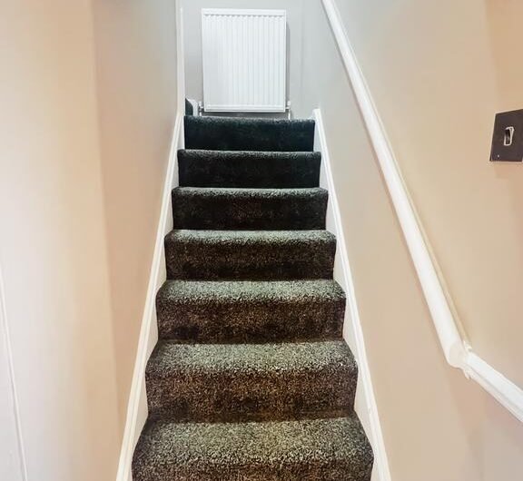 Spacious 4-Bedrooms Family Home with Driveway Parking in Luton LU4!!!