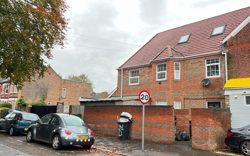 Available for Rent, Modern 1-Bedroom Flat in the Heart of Dunstable LU6!