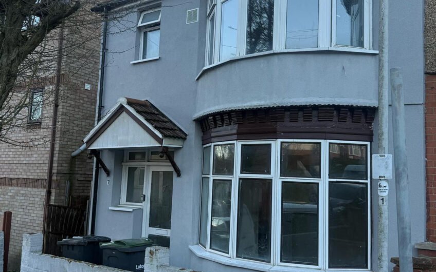 Well-Located & Well-Presented 2-Bedroom Flat for Rent in Luton LU2!!!