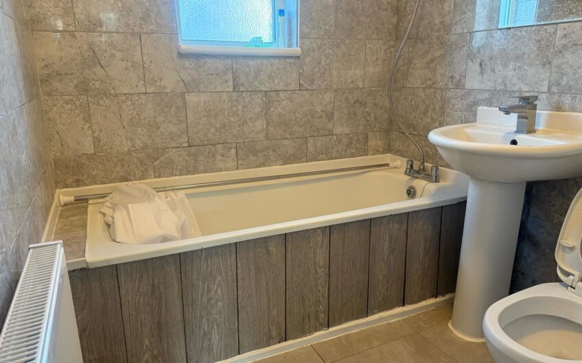 Well-Located & Well-Presented 2-Bedroom Flat for Rent in Luton LU2!!!