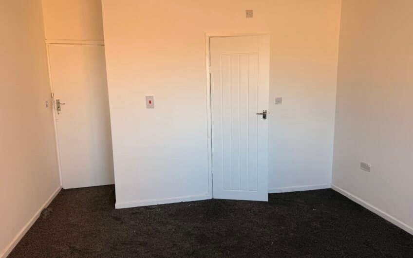 For Sales freehold HMO Investment Opportunity – Planning Pending for 8 En-Suite Rooms | Dunstable LU6!!!