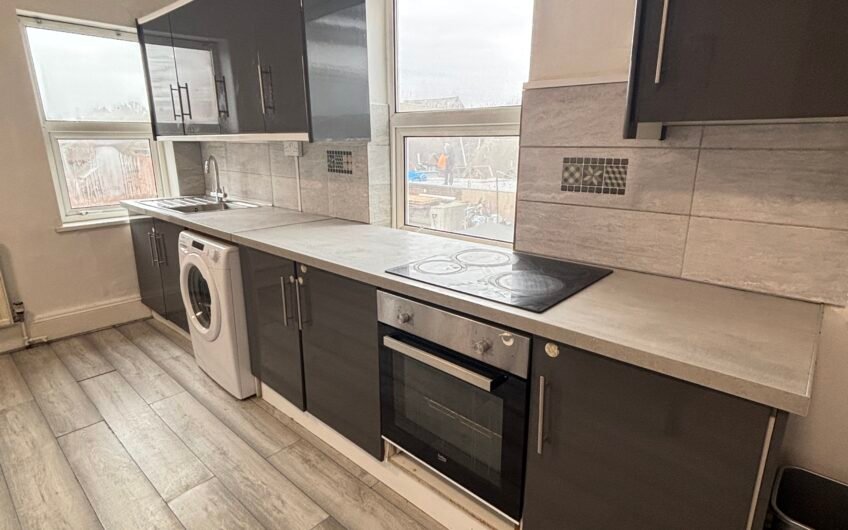 Sleek & Spacious 2-Bed Flat Available Now for Rent in Dunstable LU6!!!