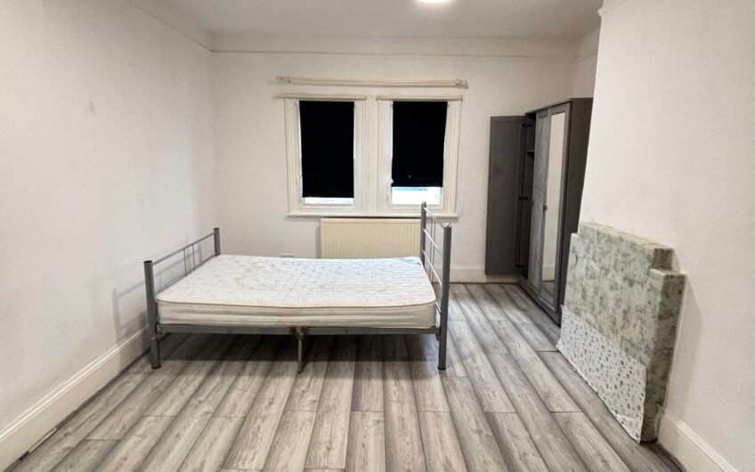 Sleek & Spacious 2-Bed Flat Available Now for Rent in Dunstable LU6!!!