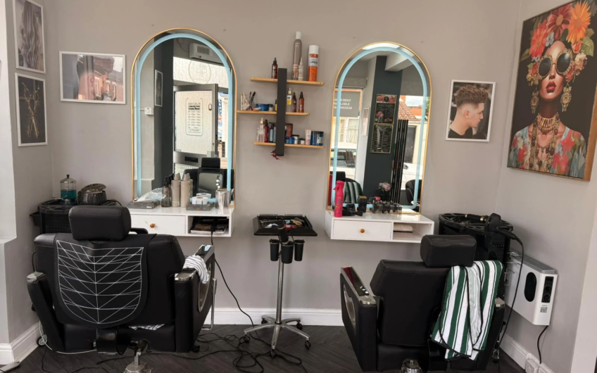 High-Visibility Corner Shop for Rent, Perfect for Any Business in Northampton NN4!!