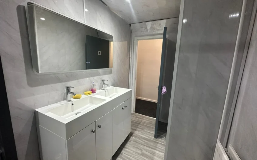 Just Bring Your Team! Fully Furnished Office Available for rent in Luton LU1!!!