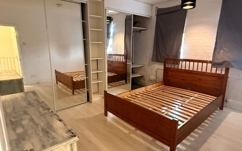 For Rent, Spacious 3-Bedroom Terraced House with Open-Plan Living in Luton, LU2!!!