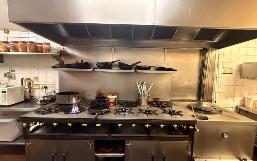 Established Indian & Bangladeshi Restaurant for Sale in Kings Langley WD4!!!