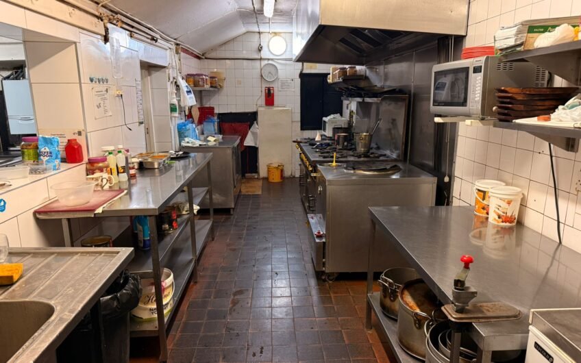 Established Indian & Bangladeshi Restaurant for Sale in Kings Langley WD4!!!